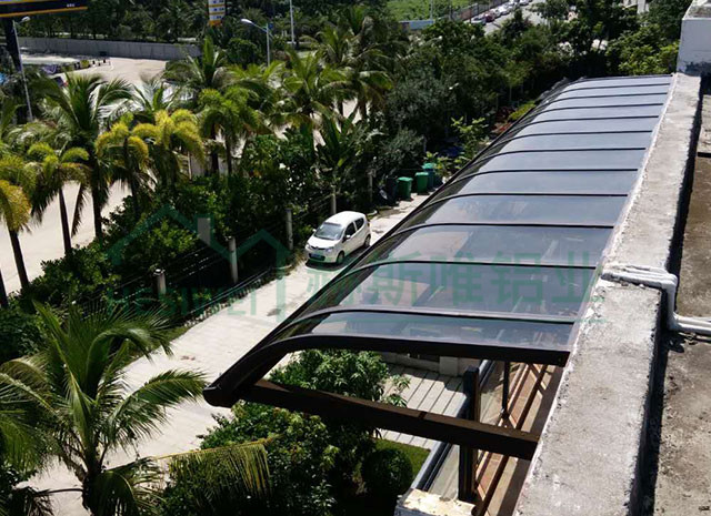 三亚鲁能美丽三区东区车棚 - 罗先生